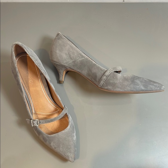 VIONIC MINNIE SUEDE KITTEN HEEL 8.5 POINT TOE - Picture 1 of 6